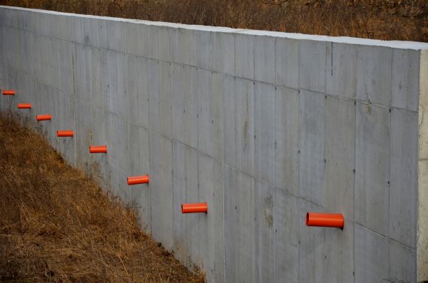 Cost of Retaining Wall Drainage in Bainbridge Island